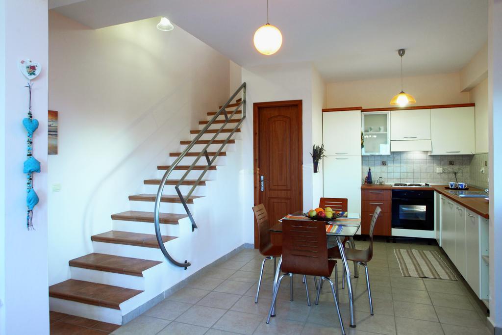 Orizzonte Apartments Lefkada Apolpaina ภายนอก รูปภาพ