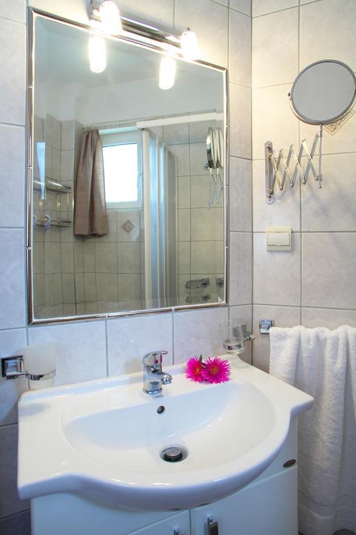 Orizzonte Apartments Lefkada Apolpaina ภายนอก รูปภาพ