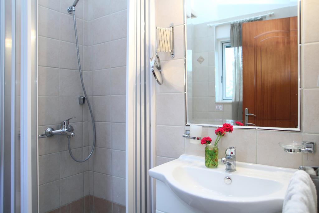 Orizzonte Apartments Lefkada Apolpaina ภายนอก รูปภาพ
